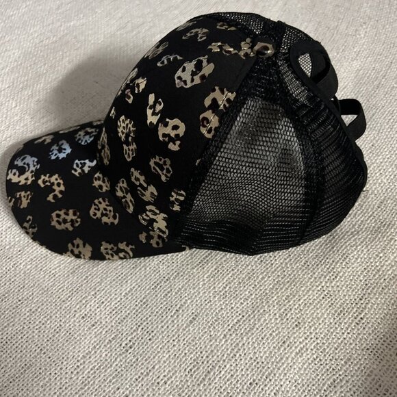 Women's Leopard Print Baseball Cap Criss Cross Ponytail Trucker Hat Adjustable - Picture 3 of 8